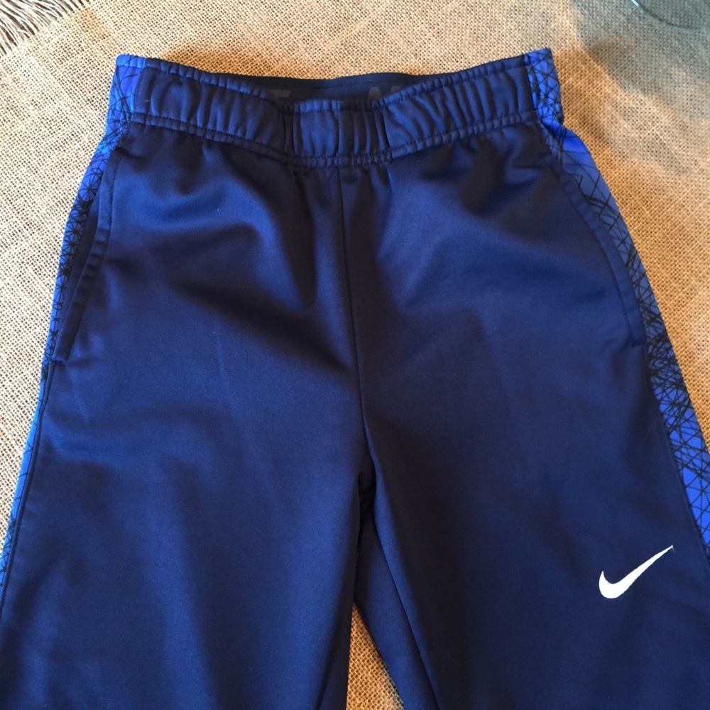 Nike boy’s sweatpants